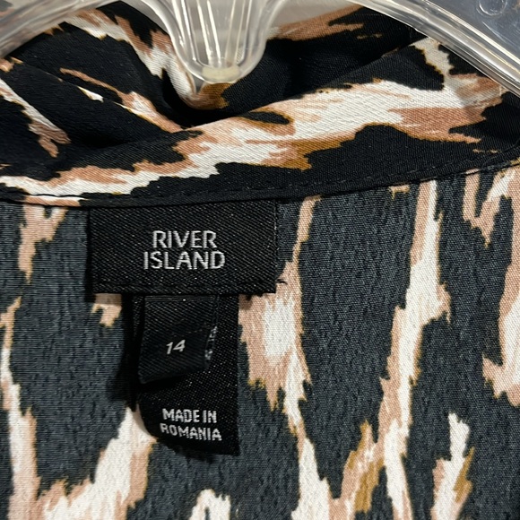 Leopard Long Sleeve Dress - Picture 2 of 6